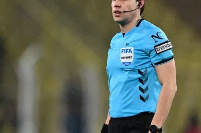 Esenler Erokspor - Çorum FK maçının hakemi Mehmet Türkmen oldu
