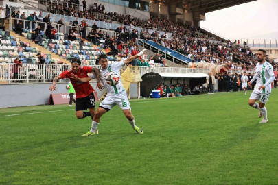 Gölcükspor, 5 yıl aradan sonra 3. TFF Lig’e yükseldi
