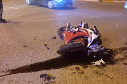 Motosiklet ile otomobil çarpıştı: 1 yaralı
