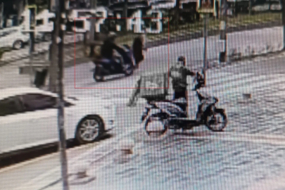 Batman’da motosikletin yayaya çarpma anı kamerada
