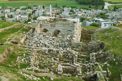 Depremde hasar gören tarihi iç kale camii restorasyon bekliyor
