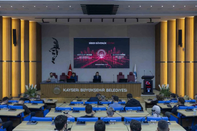 Büyükşehir personeline ’Siber güvenlik ve farkındalık eğitimi"
