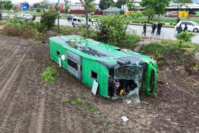 Çanakkale’de tur otobüsü devrildi: 46 yaralı
