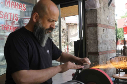 Antalya’da bıçakçılarda bayram mesaisi
