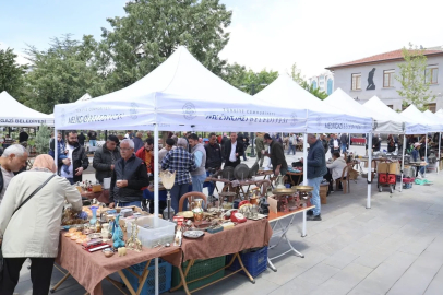 Antika pazarı, antika kültürünü yaşatmaya devam ediyor

