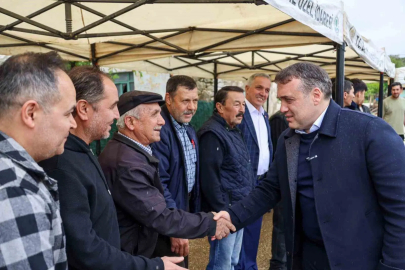 Vali Sözer Hıdırellez şenliğine otobüsle gitti
