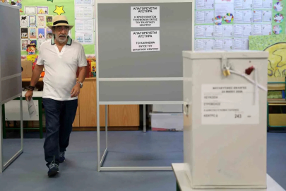 Güney Kıbrıs’ta halk sandık başında
