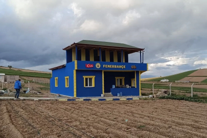 Fenerbahçe taraftarı, hayalini kurduğu evi yaptı
