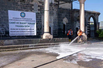 İbadethanelerde bayram temizliği

