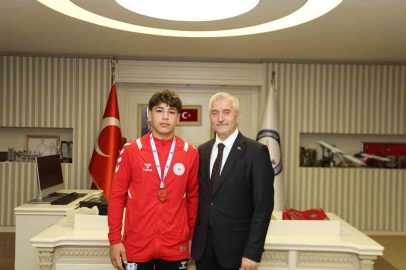 Şahinbeyli güreşçi Avrupa ikincisi
