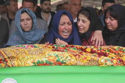 Selde evladını kaybeden annenin "Yavrum polis olacaktın, nereye gidiyorsun sınavın geliyordu" sözleri yürekleri dağladı
