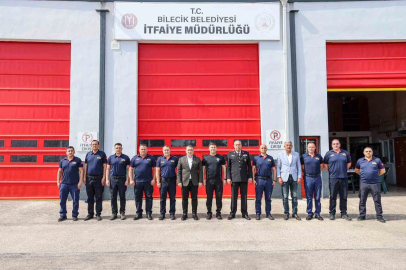 Vali Sözer itfaiye personeliyle bayramlaştı
