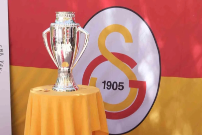 Kurban Bayramı sevinci şampiyonluk kupasıyla Galatasaraylılar Yurdu’nda yaşandı
