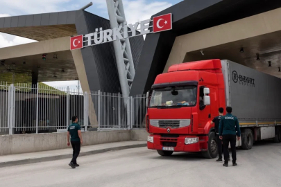 Modern görünüme kavuşan Gürbulak Sınır Kapısı’nda tır trafiği büyüdü, ticaret hacmi yükseldi
