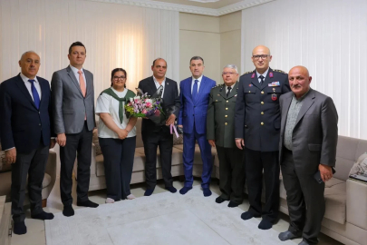 Bayburt’ta şehit ailesi ve gaziye bayram ziyareti
