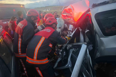 Mersin’de zincirleme kaza: 1 ölü, 5 yaralı
