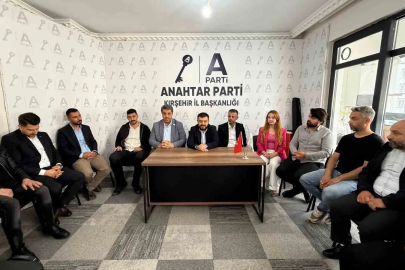 Anahtar Parti Kırşehir Teşkilatı bayramlaşma programında bir araya geldi
