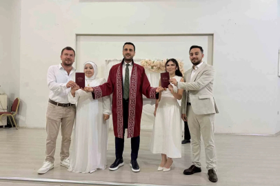 Kardeşlerin çifte mutluluğu:  Aynı gün evlenip, birbirlerine şahit oldular
