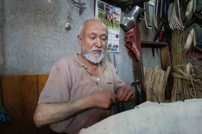60 yıllık semer ustası, mesleğini yaşatmaya çalışıyor
