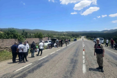 Kilis’te pikap ile otomobil çarpıştı: 9 yaralı
