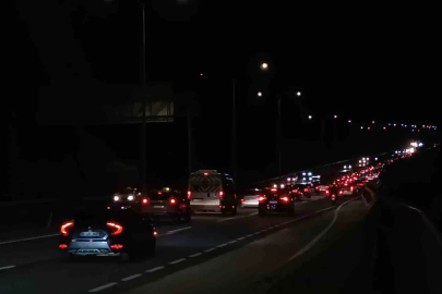 Tekirdağ-İstanbul yolunda dönüş yoğunluğu: Akşam saatlerinde zirve yaptı
