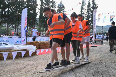 Köy Survivor’da 5 yıldızlı tatil için kıyasıya yarıştılar
