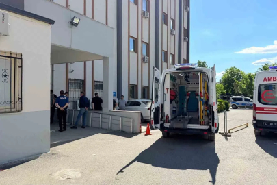 Baraj yolunda motosiklet kazası: 2 yaralı
