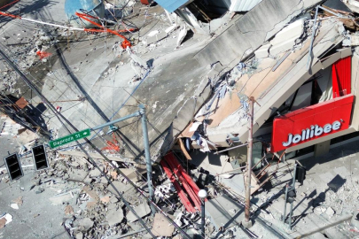 Filipinler'in Mindanao bölgesinde 7,8 büyüklüğünde deprem