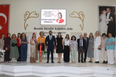 İZMEK’ten sanat dolu yıl sonu sergisi