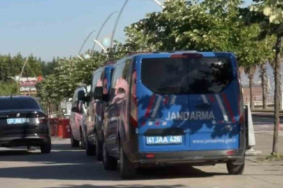 Kocaeli’de rüşvet ve tefecilik operasyonunda 18 şüpheli yakalandı