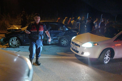 Kocaeli’de direğe çarpan otomobile arkadan gelen başka bir araç çarptı: 1 ölü